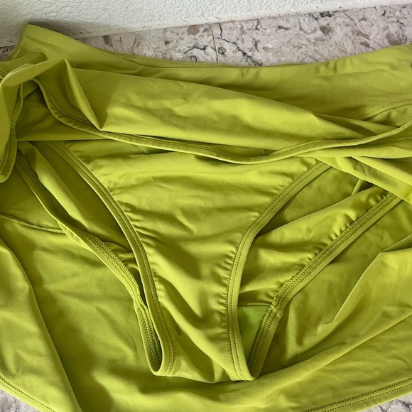 CRZ YOGA Lime Green Swim Skirt - Picture 3 of 6